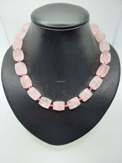 Naszyjnik z kwarcu różowego